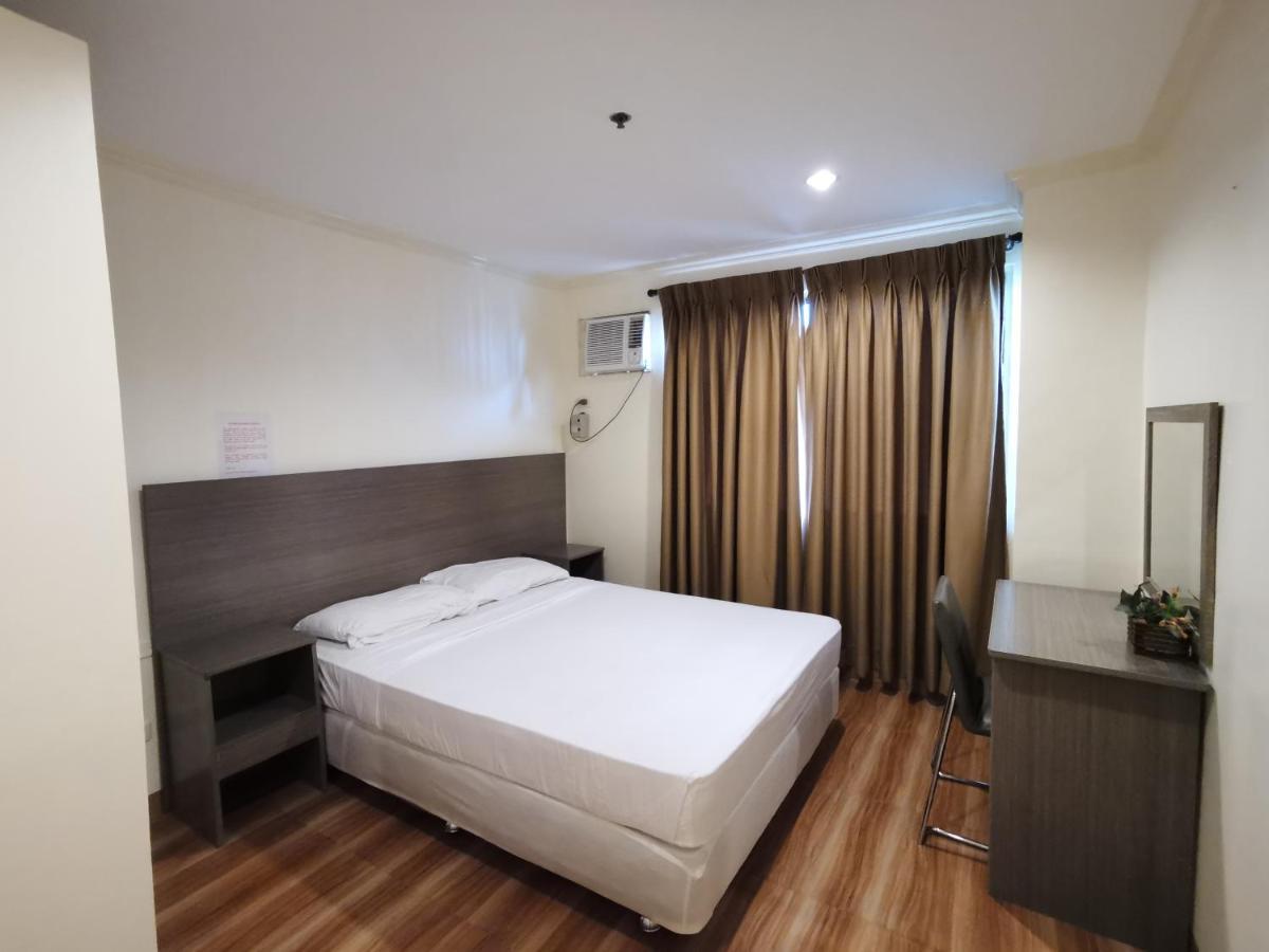 Metro Park Hotel - Cebu City Экстерьер фото
