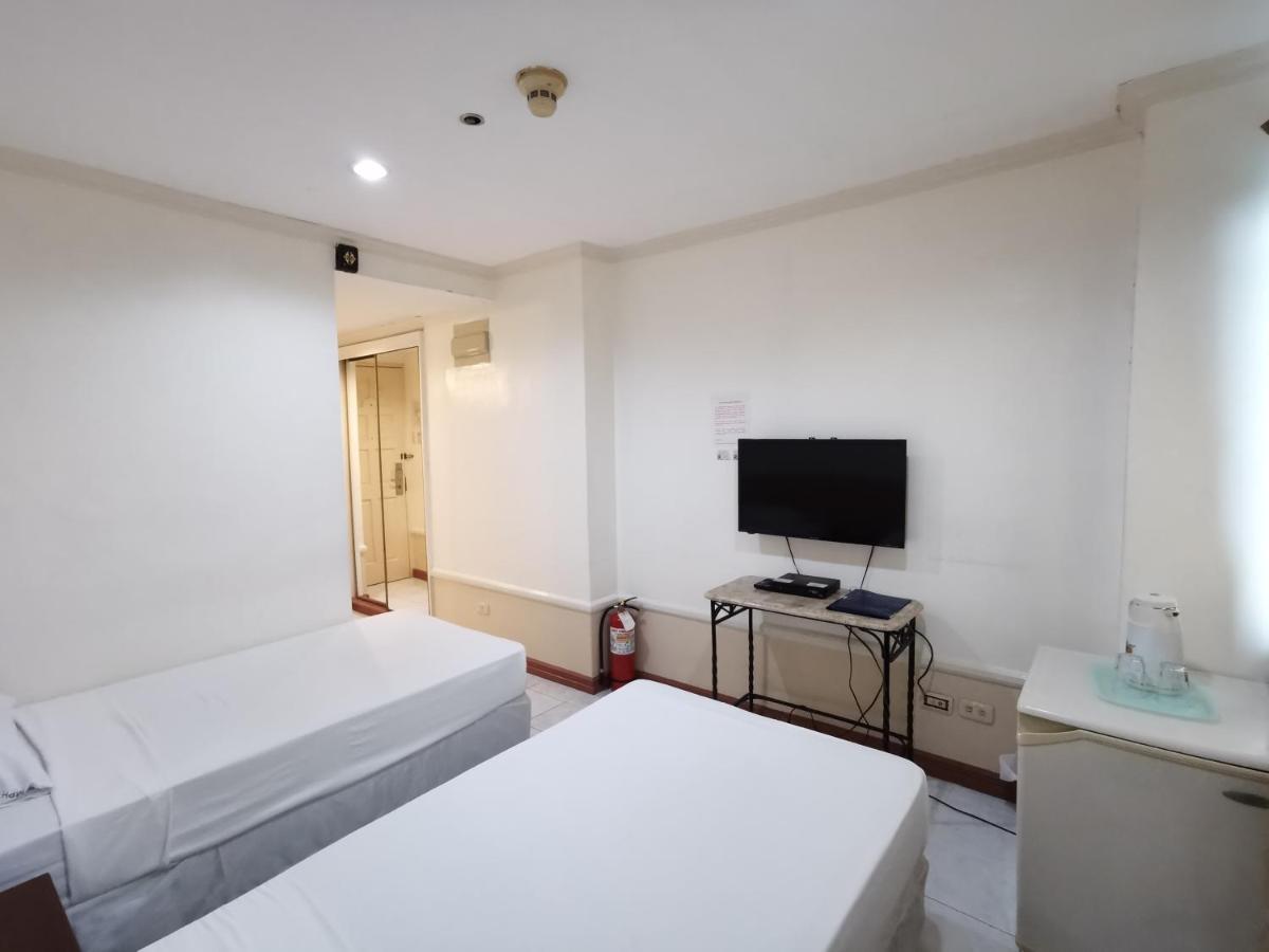 Metro Park Hotel - Cebu City Экстерьер фото