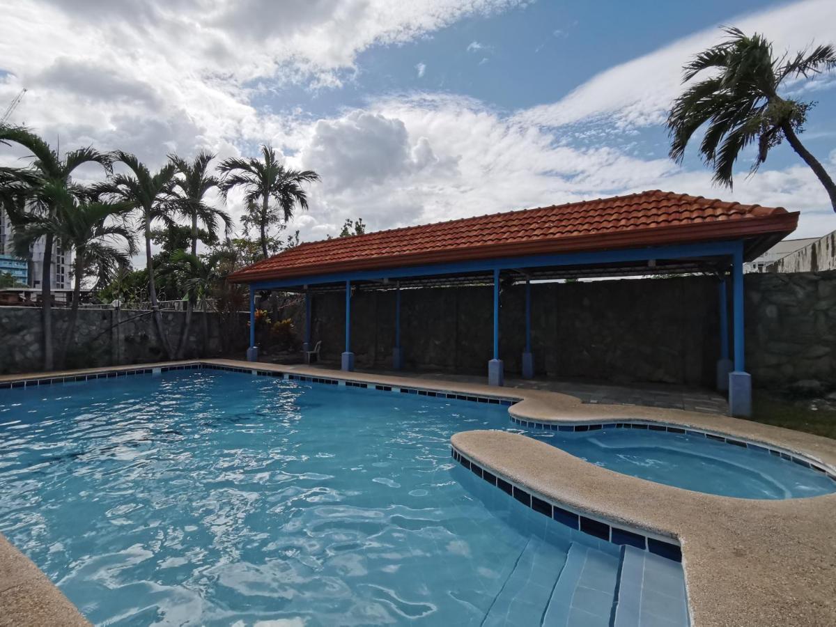 Metro Park Hotel - Cebu City Экстерьер фото