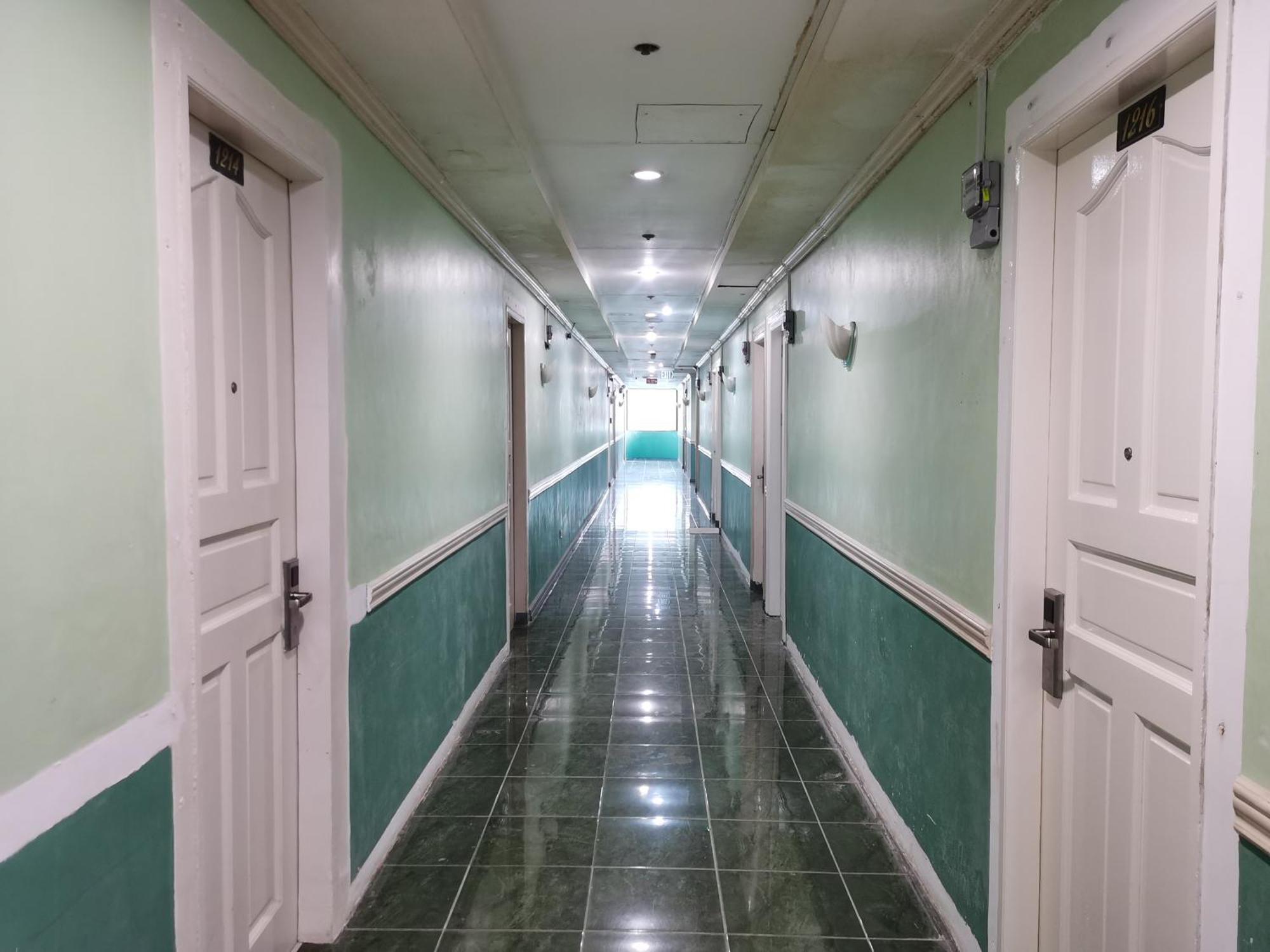 Metro Park Hotel - Cebu City Экстерьер фото